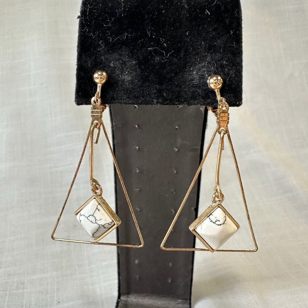 Vintage Gold Tone Triangular Geometric Clip On Earrings with Faux Marble